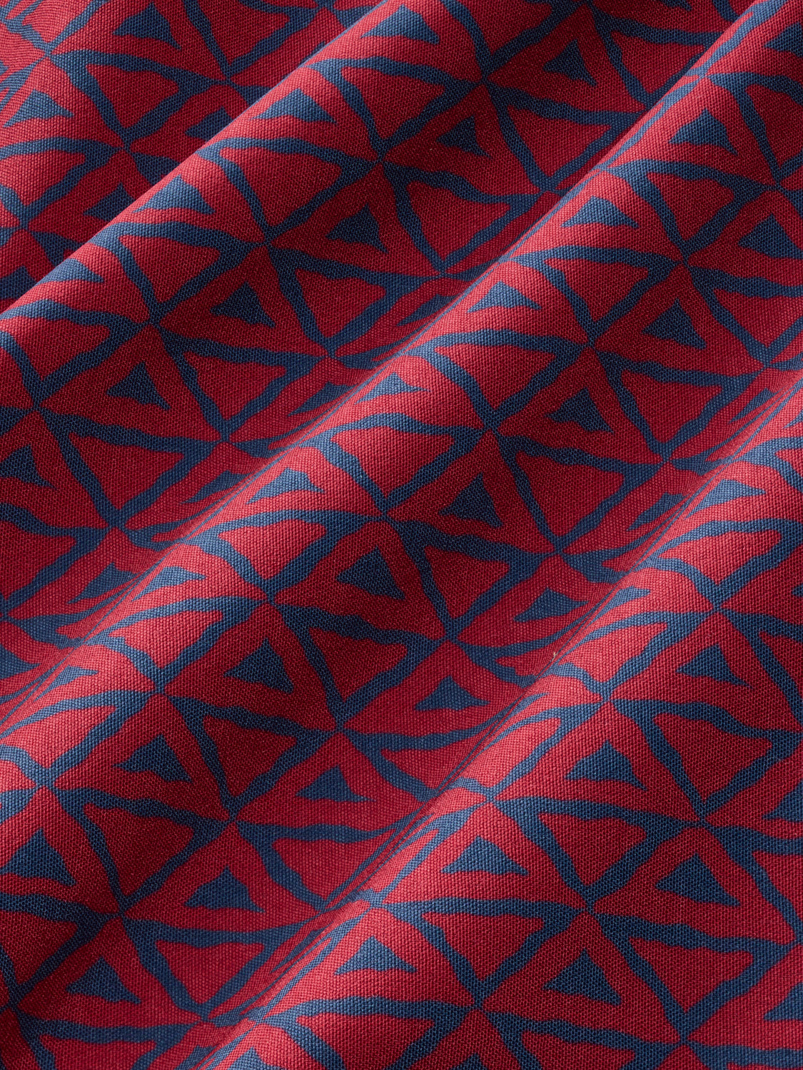 Anchor Trunk | Nautical Red Wavy Geo