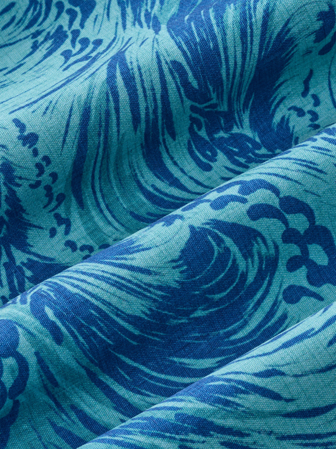 Anchor Trunk | Rushing Waves