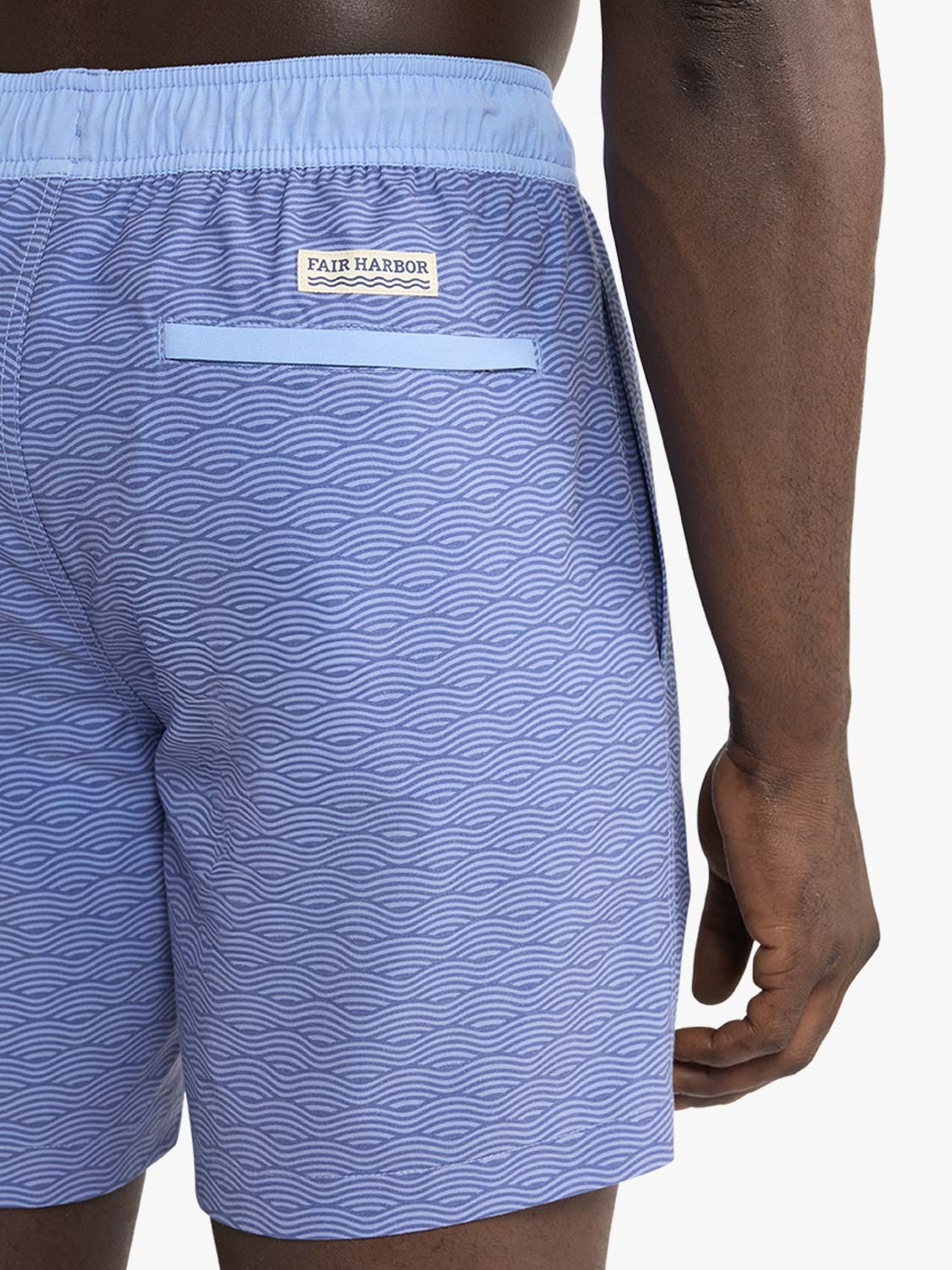 Bayberry Trunk | Blue Waves