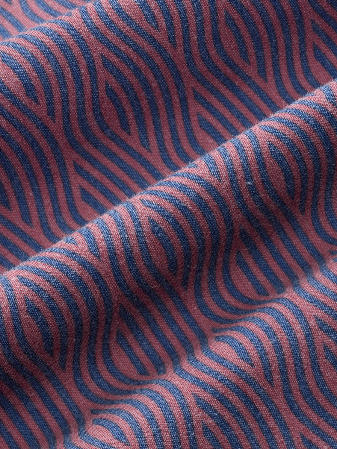 Bayberry Trunk | Red Waves