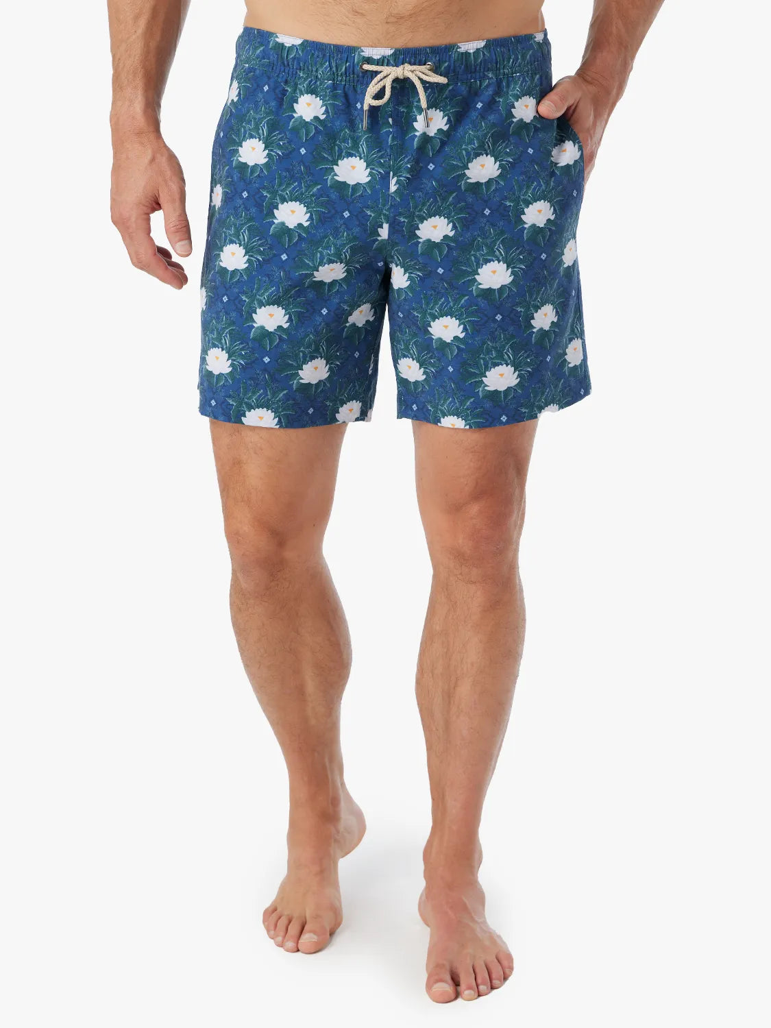 Bayberry Trunk | Navy White Lotus