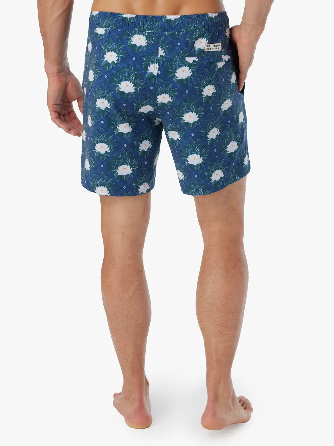 Bayberry Trunk | Navy White Lotus