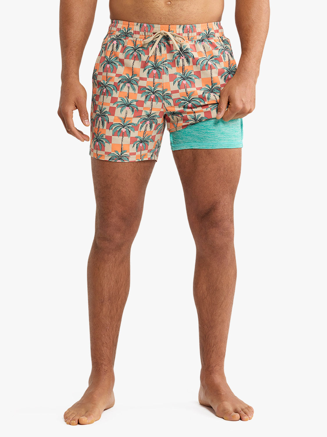 Bungalow Trunk | Checkered Palms