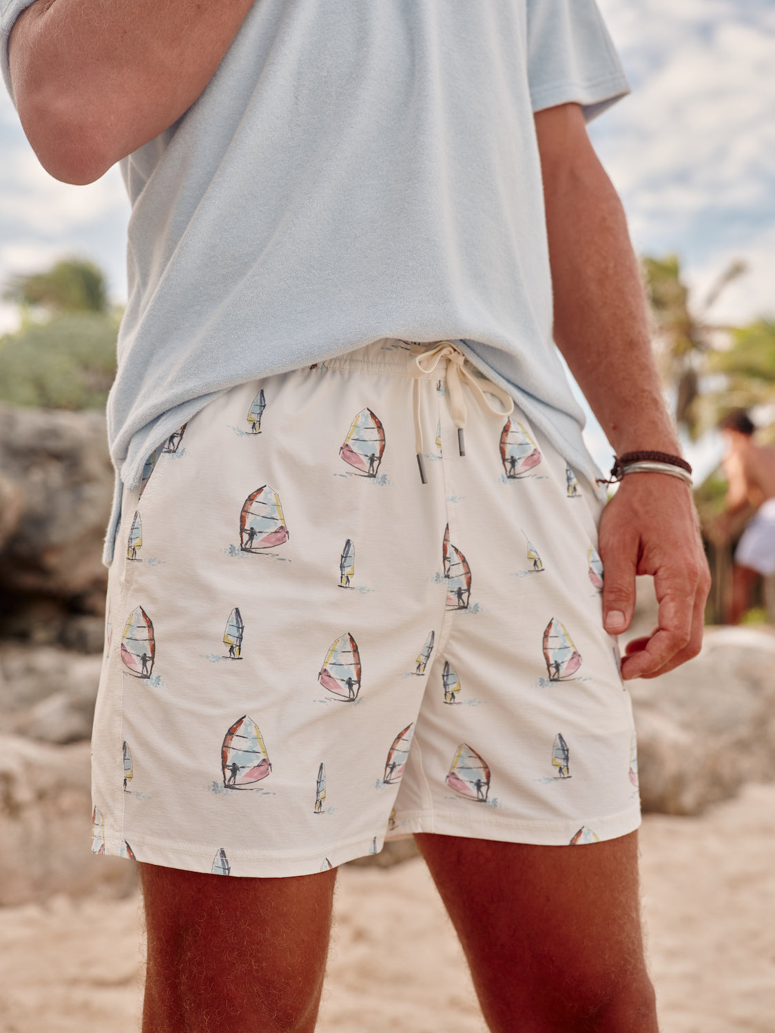 Bungalow Trunk | White Windsurfer