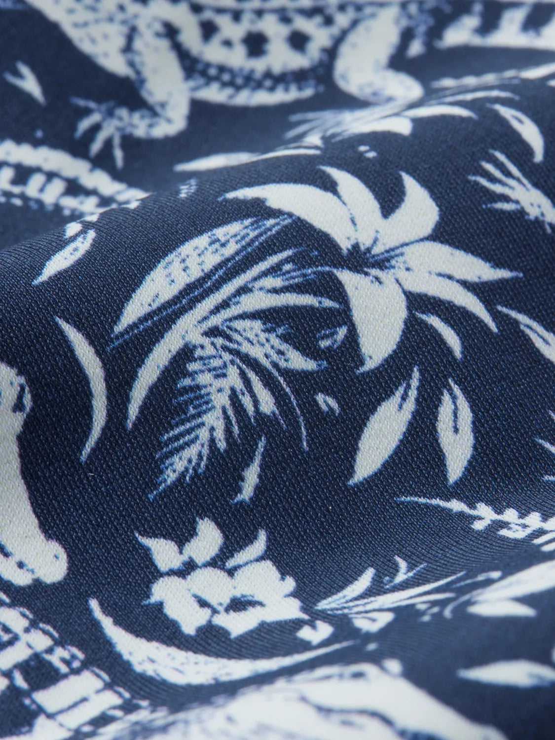 Castaway Bottom | Navy Crocodile