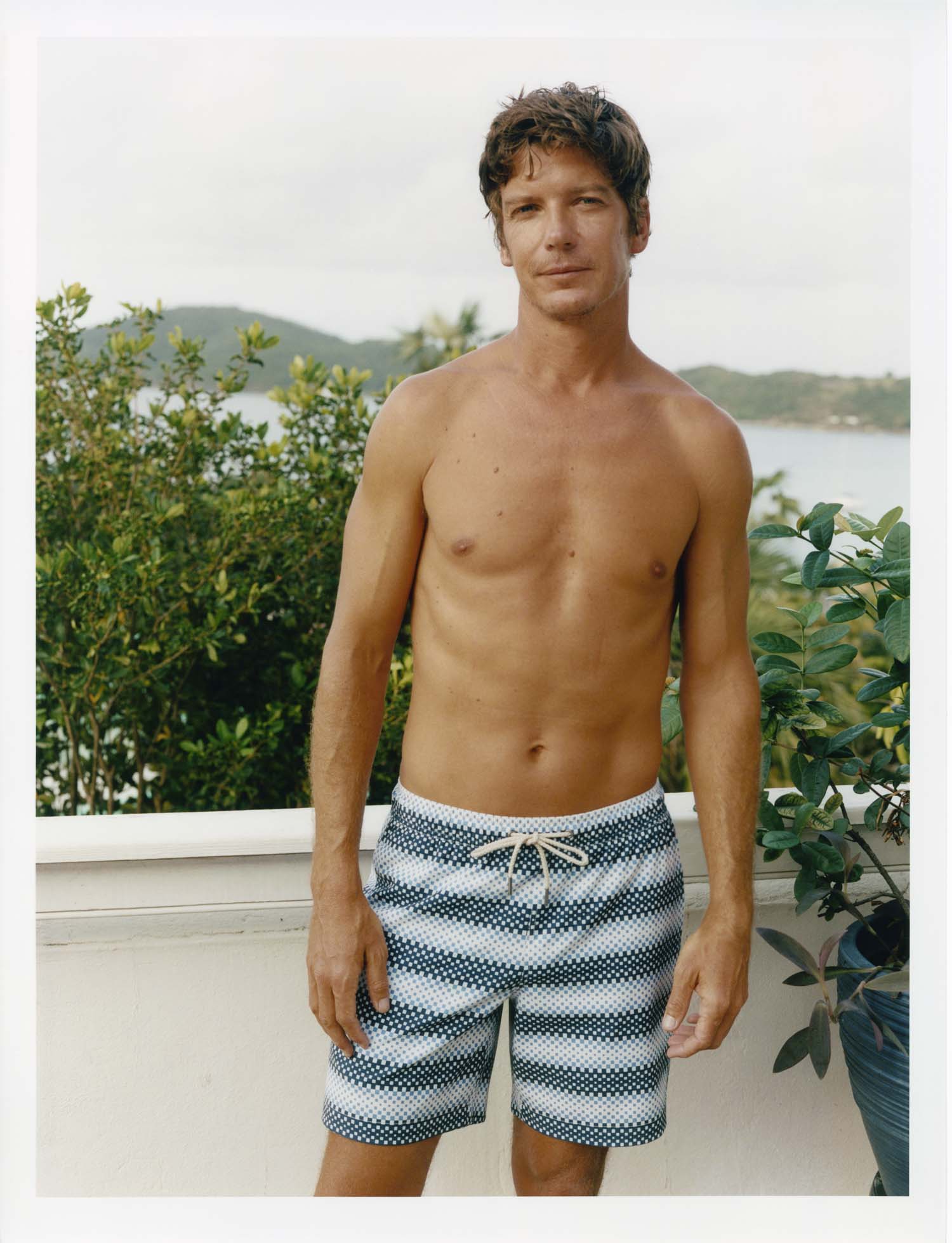 Bayberry Trunk | Blue Ombre Stripe