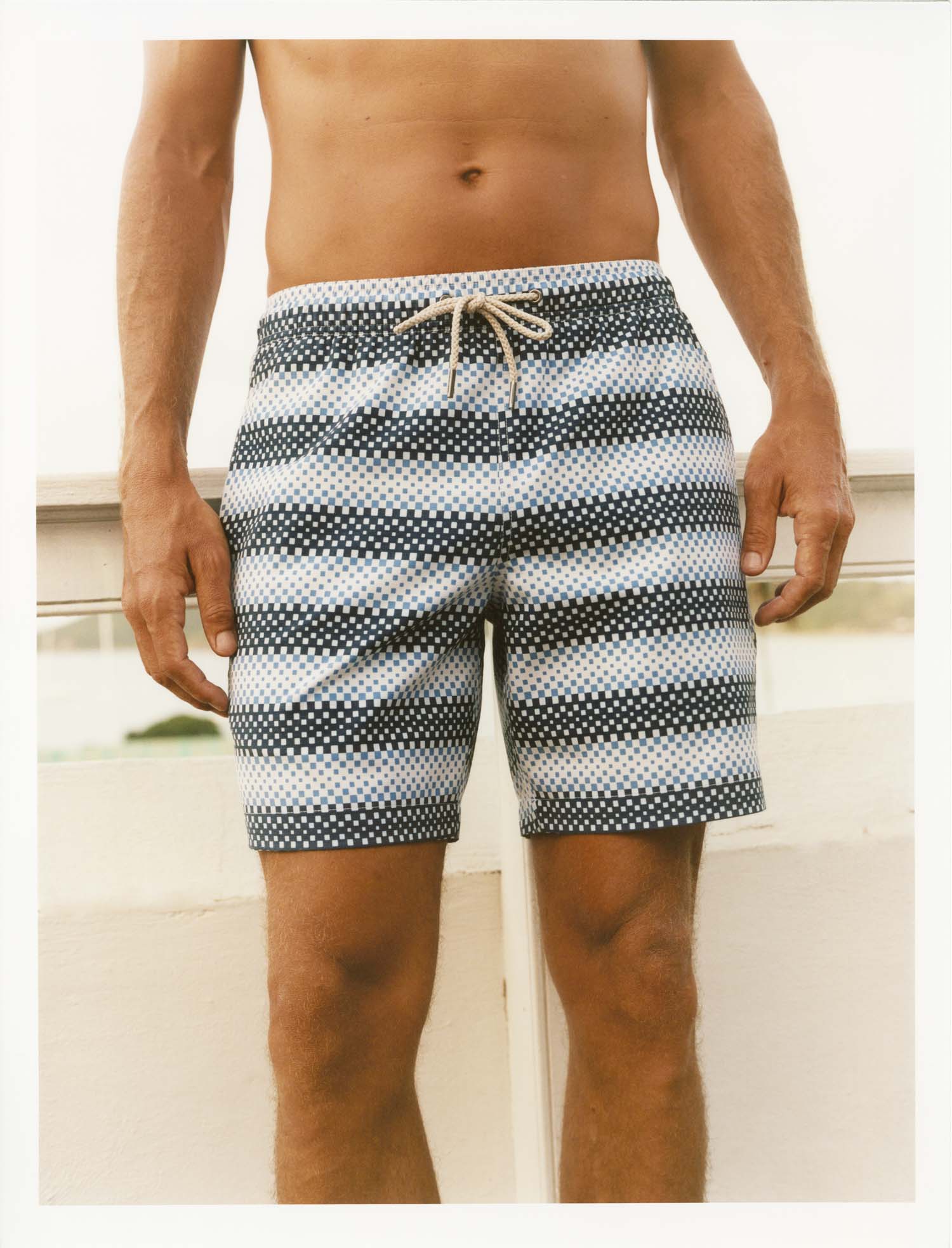 Bayberry Trunk | Blue Ombre Stripe