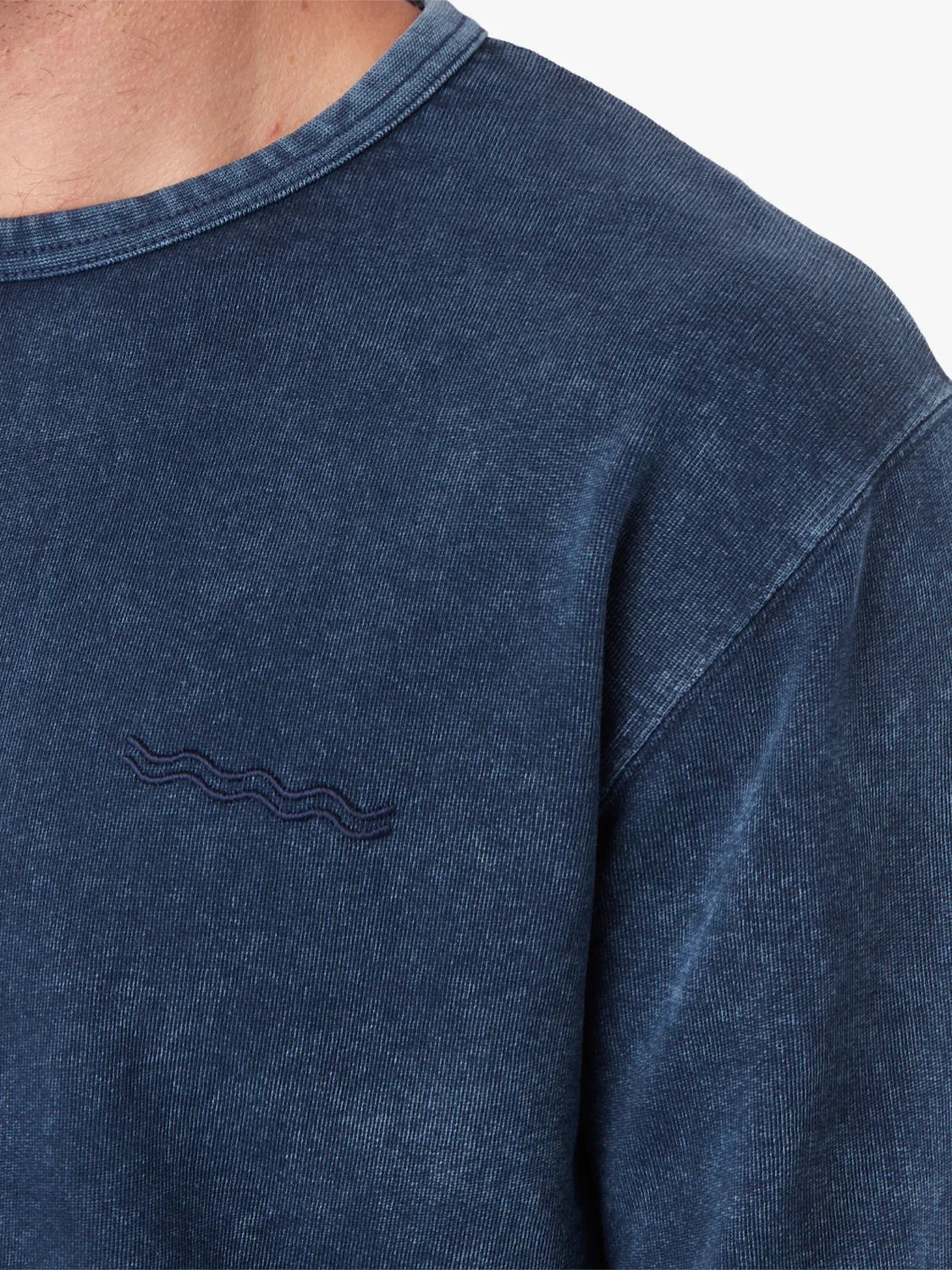 Saltaire Crewneck | Navy Wave