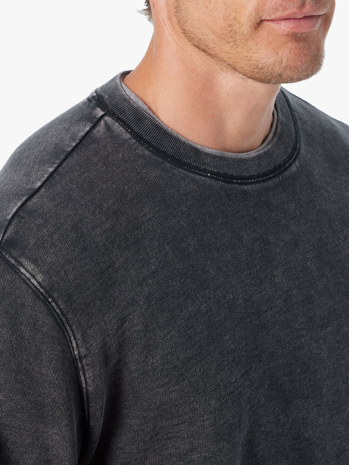 Saltaire Graphic Crewneck | Black Collegiate