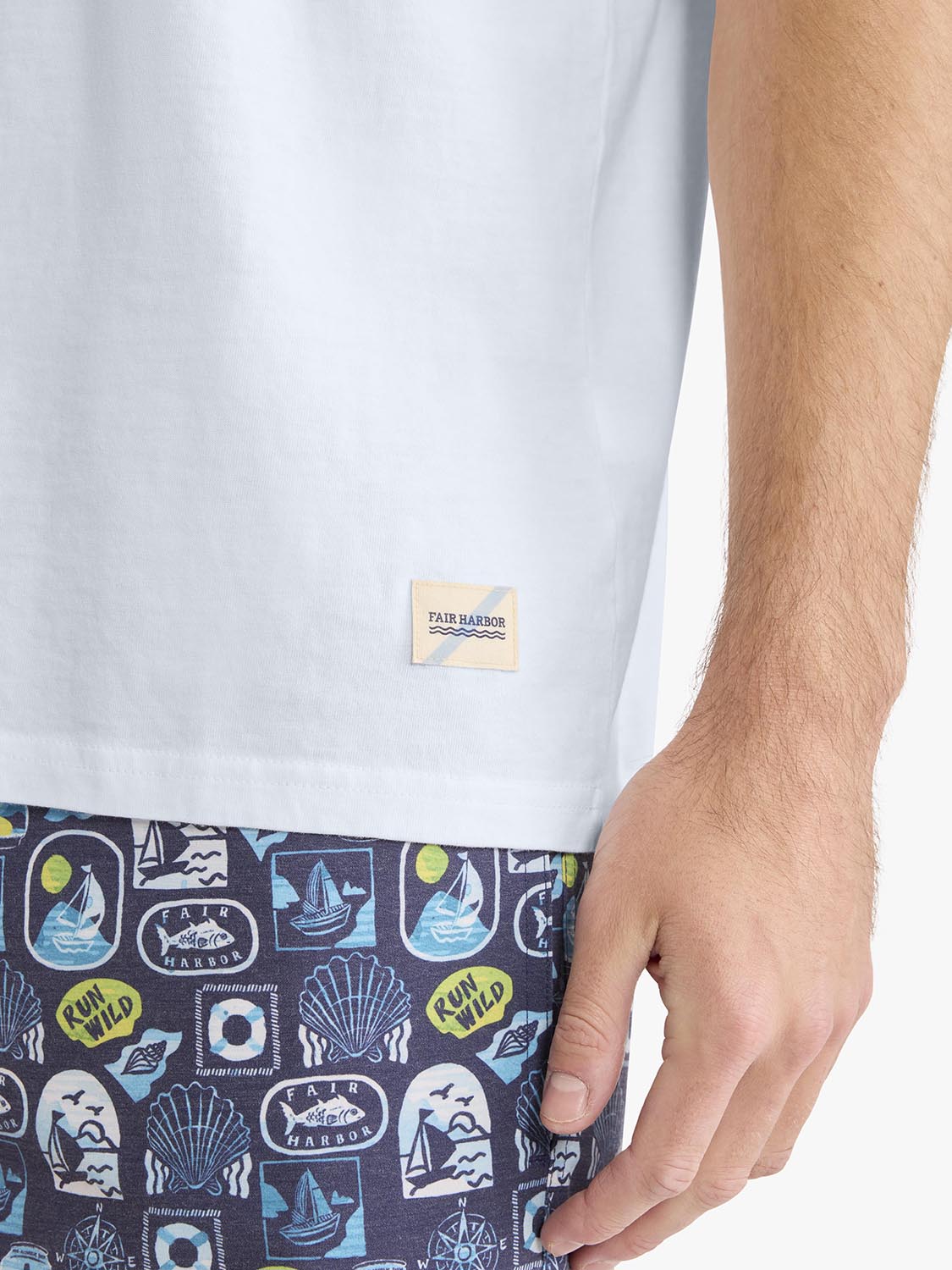 Saltaire Graphic Tee | Run Wild