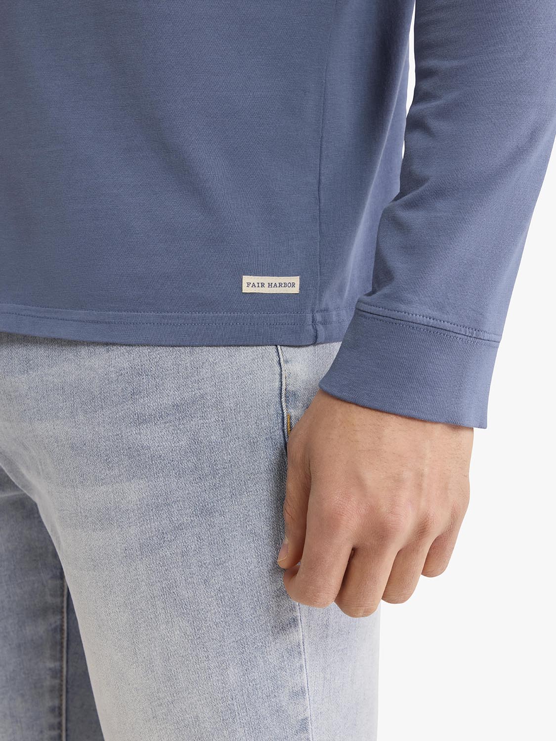 Saltaire Long Sleeve Tee | Navy