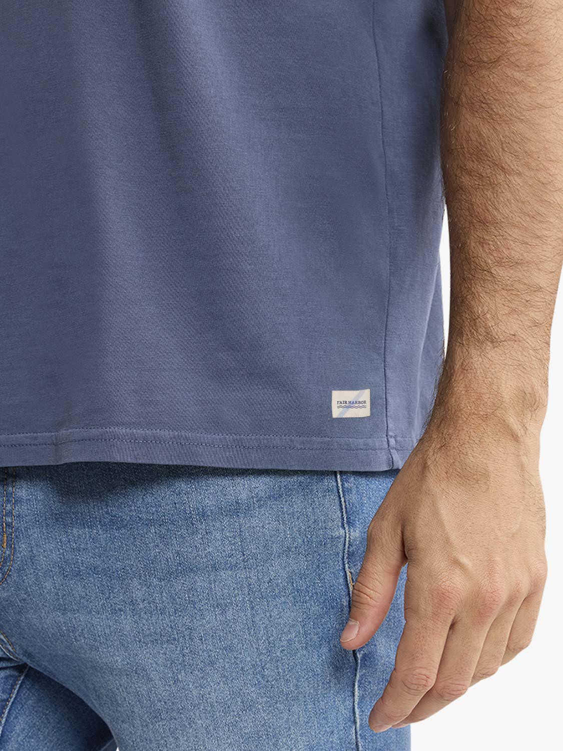 Saltaire Tee | Navy